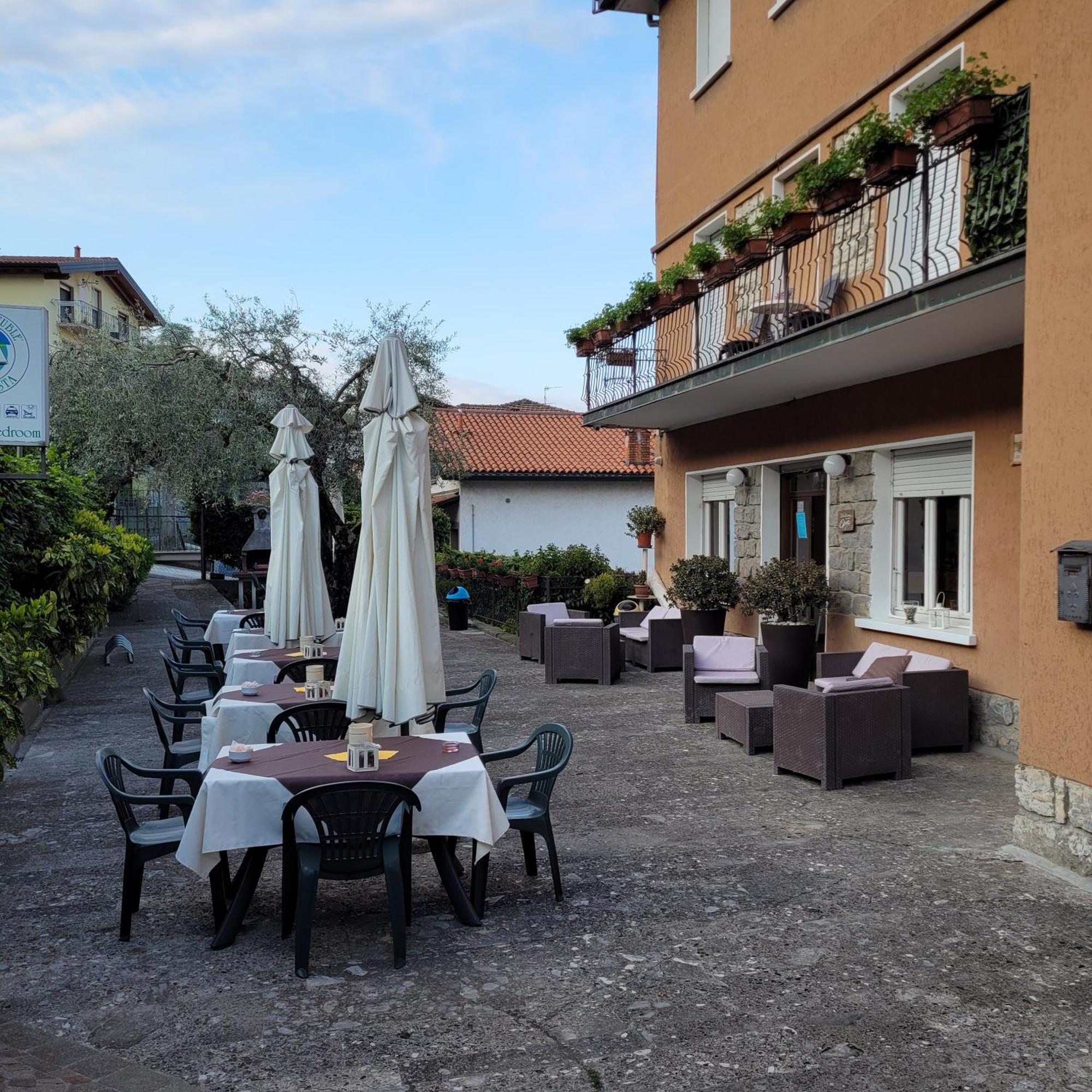 Hotel Bellavista Meuble 몬테 이솔라 외부 사진