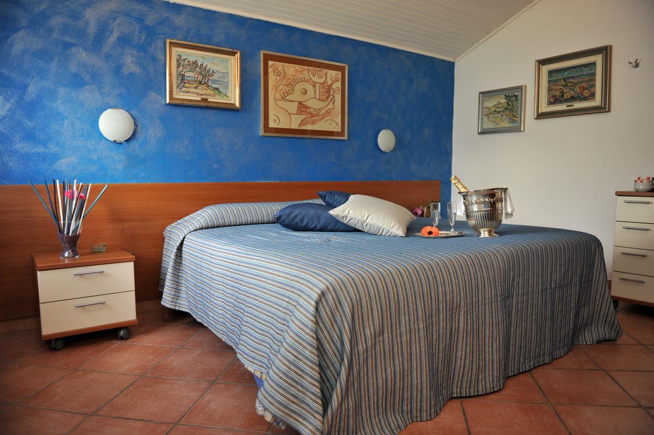 Hotel Bellavista Meuble 몬테 이솔라 외부 사진